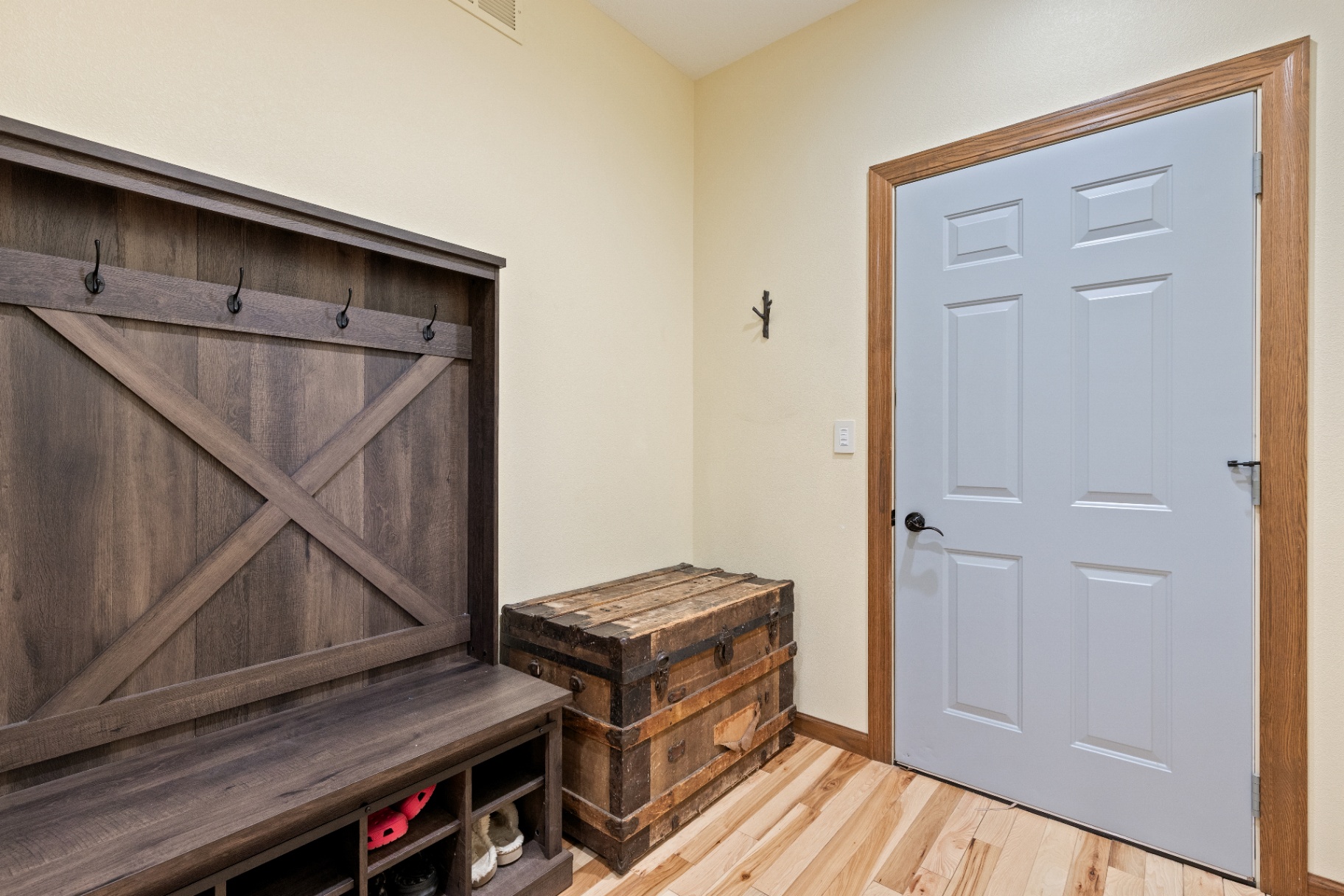 Mudroom entry with built-in bench